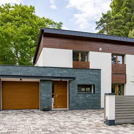 度假居 With Gamauf