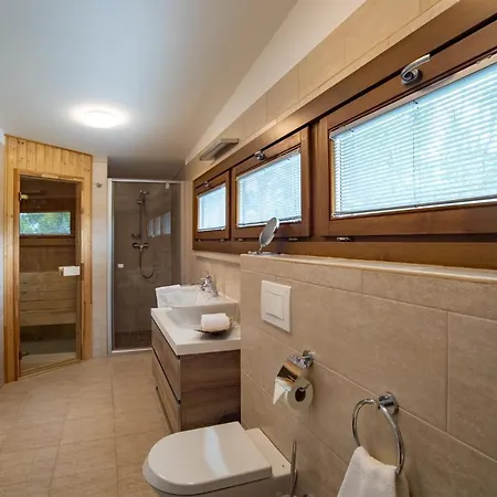 度假居 With Gamauf